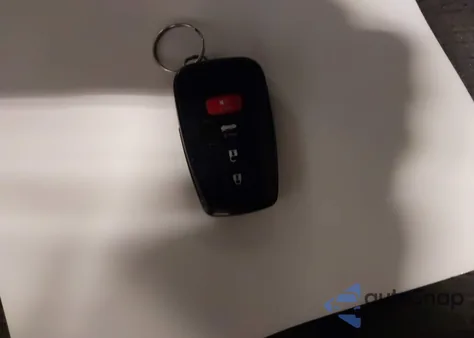 2020 Toyota Camry Le из США, поврежденный, VIN 4T1L11AK3LU883973